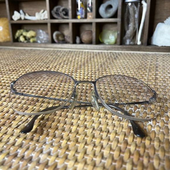 Vintage 80s Glasses Silver Toned Frames Large Lenses Italian Holiday Optics - Picture 3 of 9